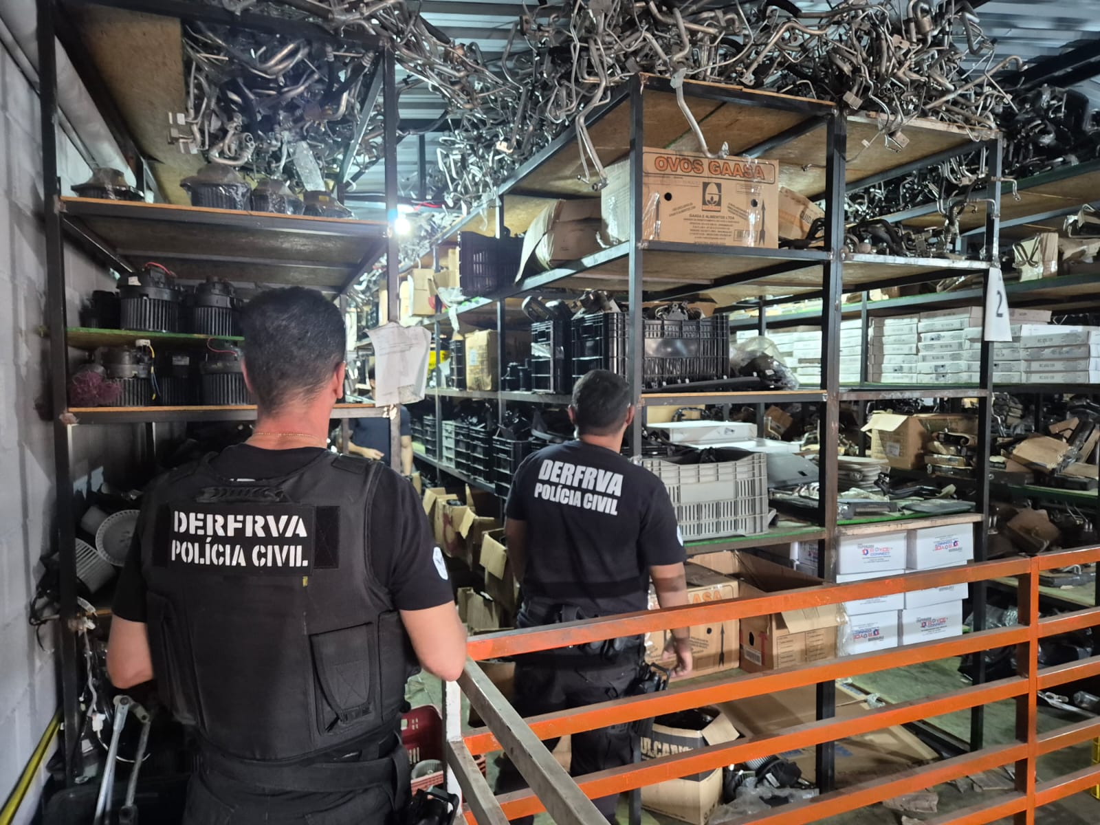 O nome "Malote" faz referência à forma como as peças eram enviadas aos suspeitos após o desmanche dos veículos em locais distintos. Essa ação faz parte de um esforço contínuo da Polícia Civil para coibir o tráfico de peças de carros, promovendo a segurança nas estradas e nas cidades, além de assegurar que os comerciantes atuem dentro da legalidade.